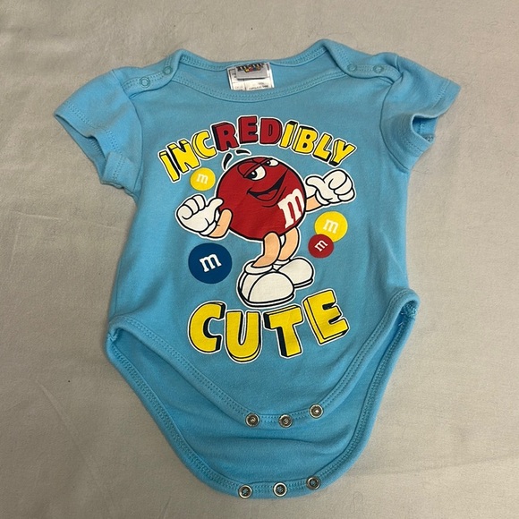 M&M'S Blue short sleeve Bodysuit onesie Playful Cartoon Design - Picture 1 of 3